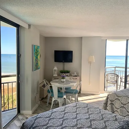426 Belle Vue Magnificent Oceanfront Studio With Two Balconies